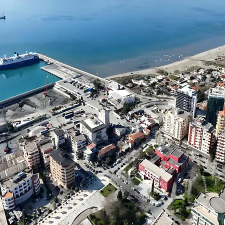Apartment In Vlore Near Sandy Beach דירה